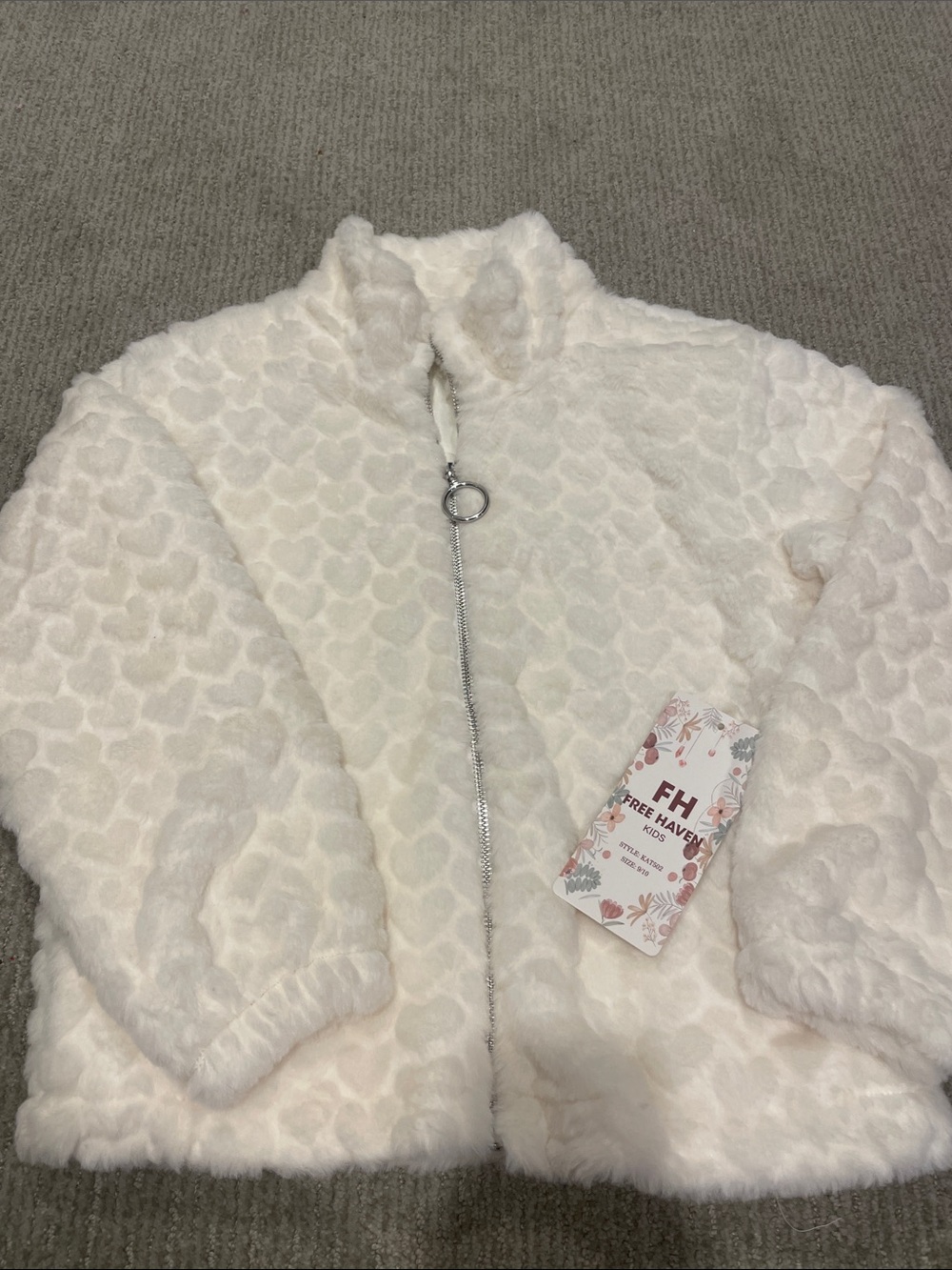 Free Haven Cozy Heart-Pattern Plush Zip Jacket in Ivory